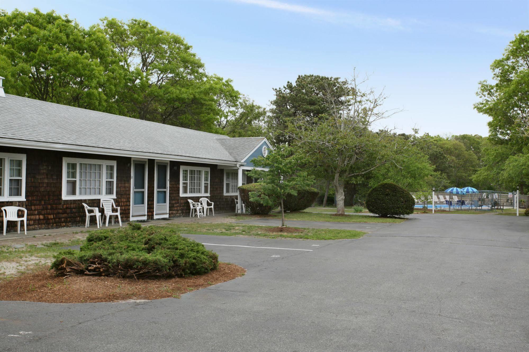 Cape Cod Veranda Motel